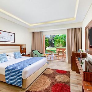 Standard Triple Room Egyptians & Residents Aqua Vista Area	